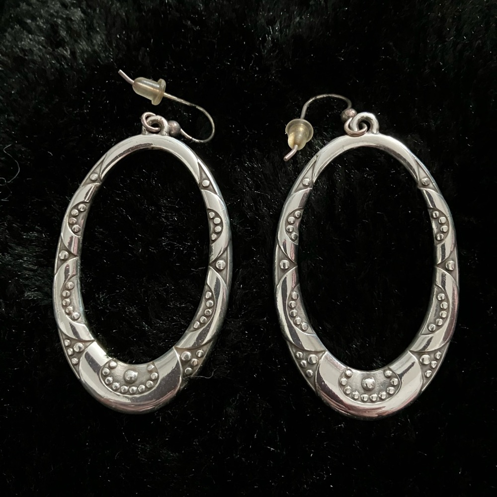 Brighton 💕 Beautiful Engraved Vintage Earrings with Sparkling Embedded Crystals - Picture 6 of 8
